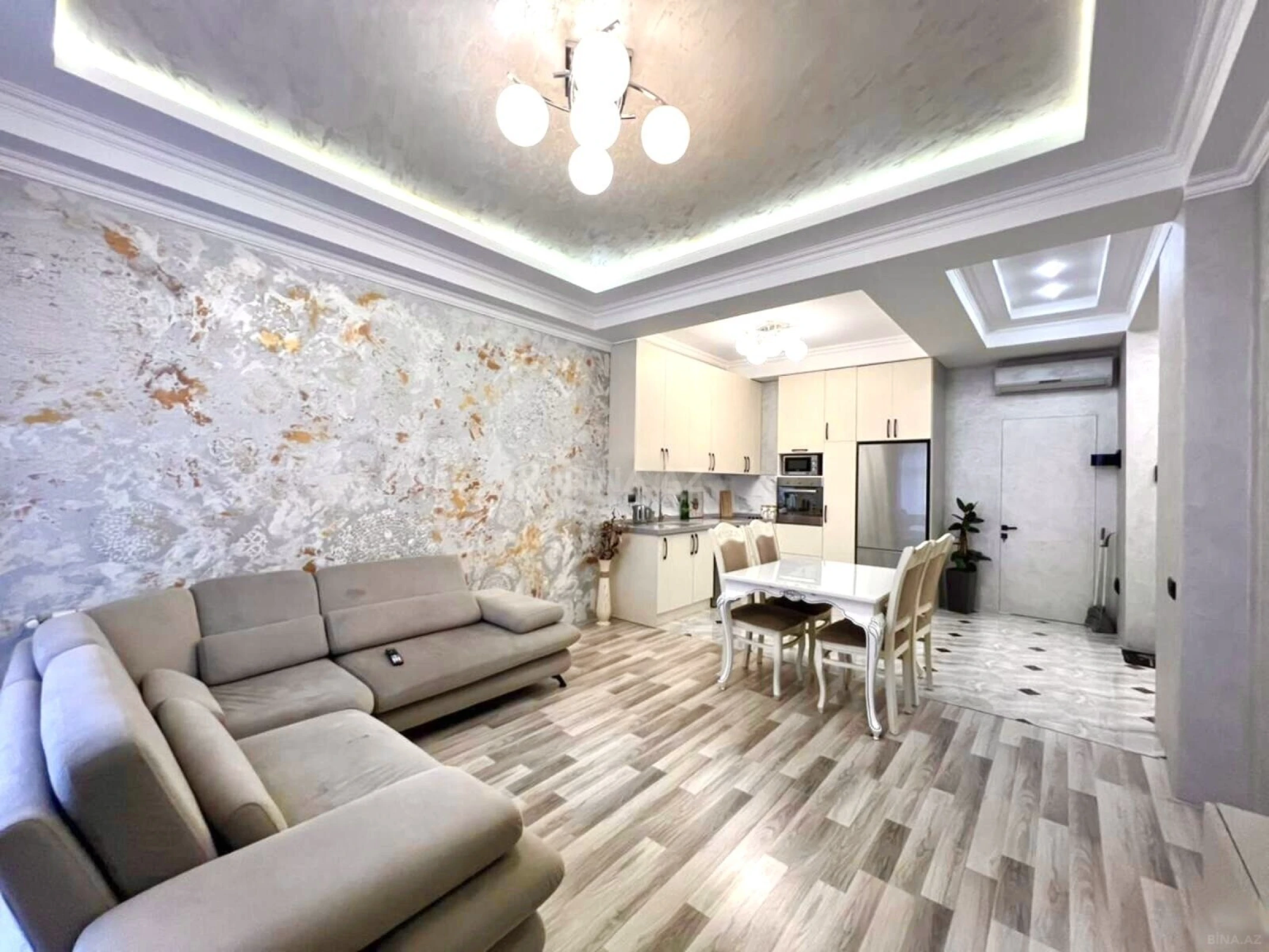 Kirayə verilir 3 otaqlı mənzil 90 m²
