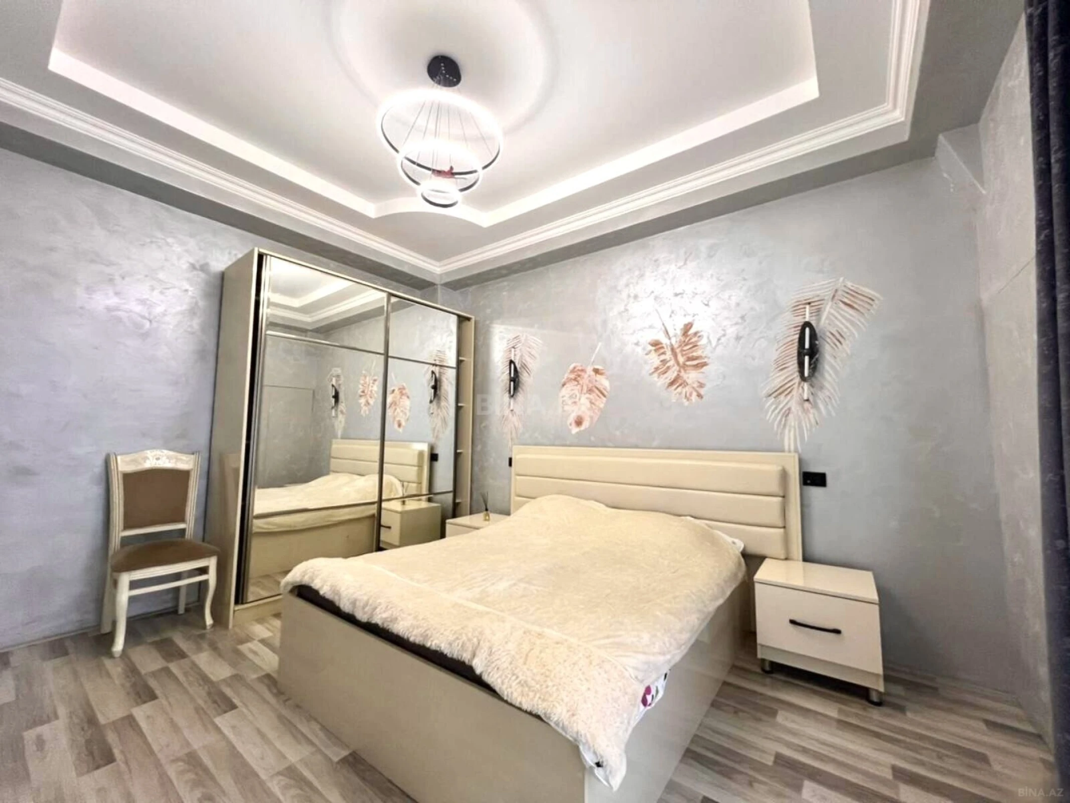Kirayə verilir 3 otaqlı mənzil 90 m²