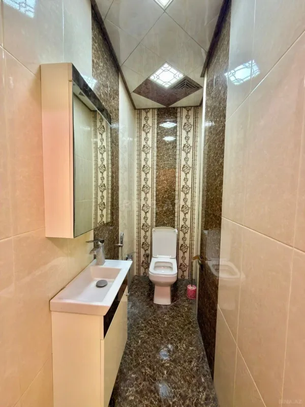 Satılır 3 otaqlı mənzil 98 m²