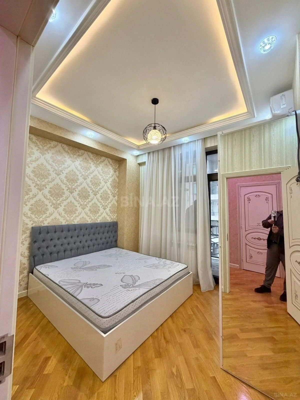 Satılır 3 otaqlı mənzil 98 m²