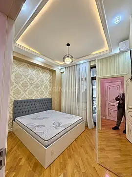 Satılır 3 otaqlı mənzil 98 m²