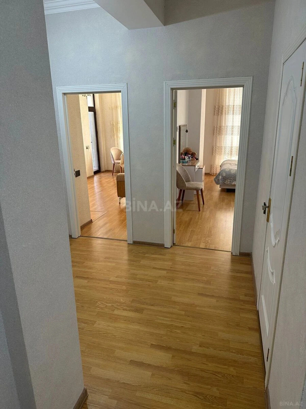 Satılır 3 otaqlı mənzil 95 m²
