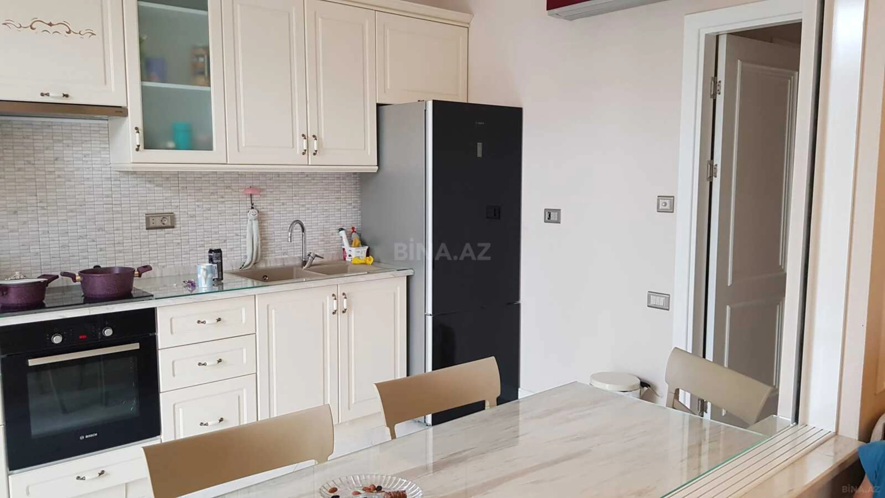 Kirayə verilir 3 otaqlı mənzil 115 m²