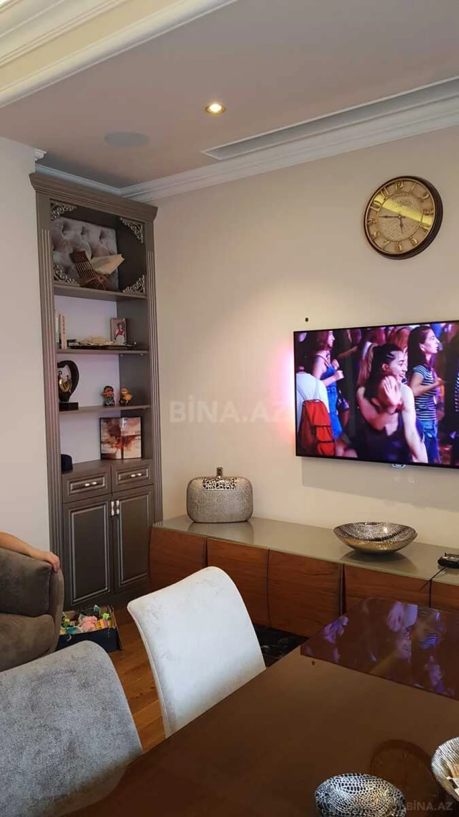 Kirayə verilir 3 otaqlı mənzil 115 m²