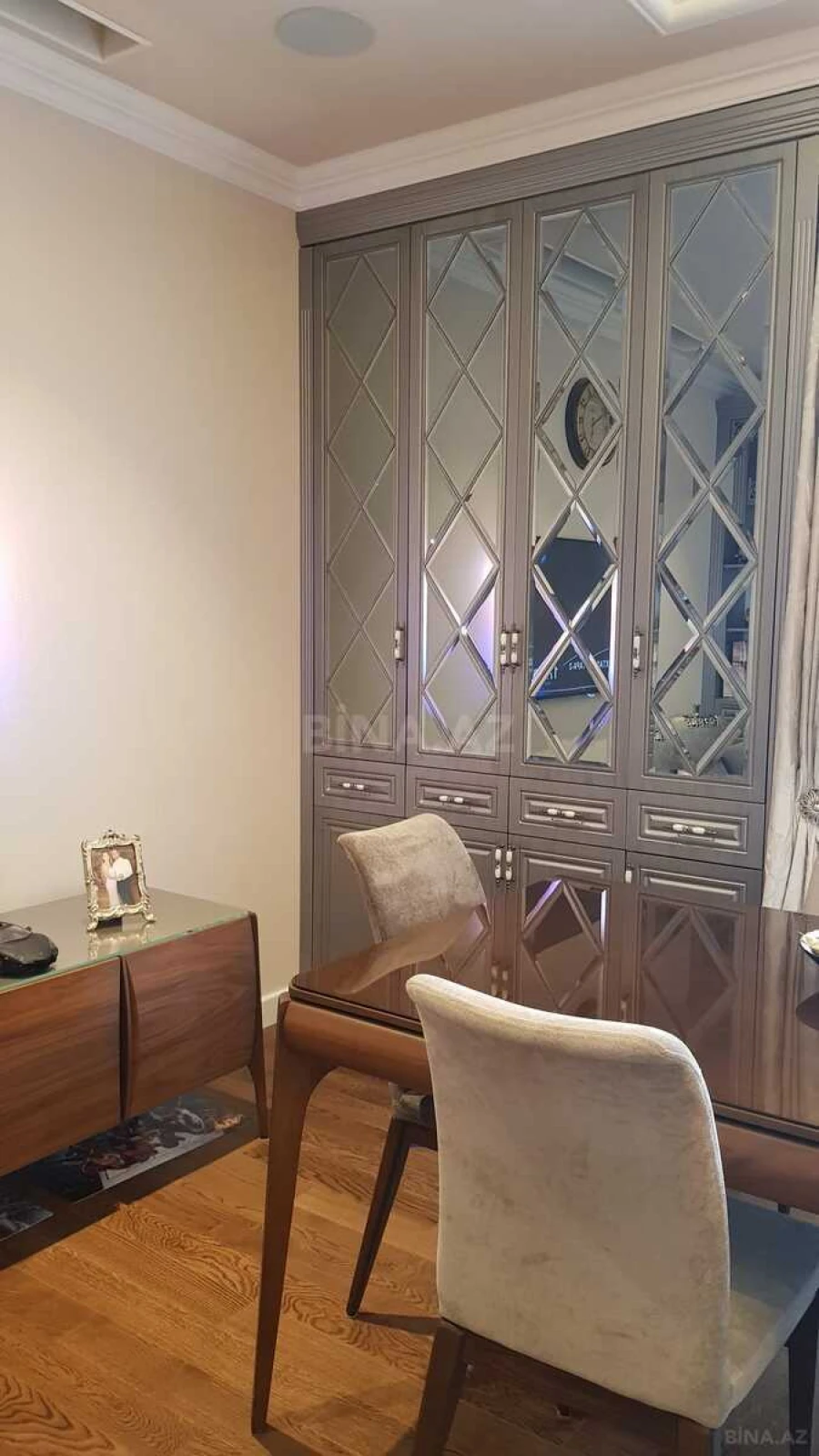 Kirayə verilir 3 otaqlı mənzil 115 m²