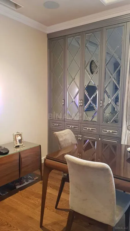 Kirayə verilir 3 otaqlı mənzil 115 m²