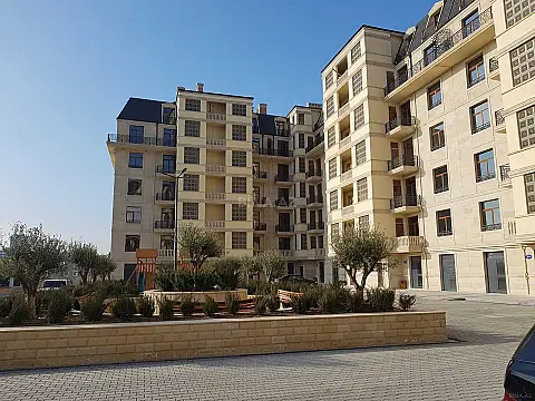 Kirayə verilir 3 otaqlı mənzil 115 m²