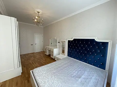 Kirayə verilir 3 otaqlı mənzil 100 m²