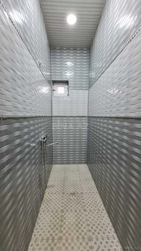 Satılır 4 otaqlı mənzil 110 m²