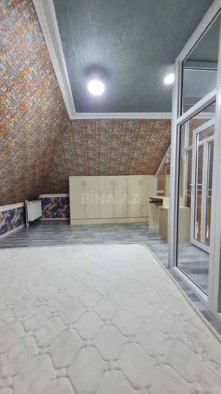 Satılır 4 otaqlı mənzil 110 m²