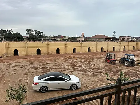 Satılır torpaq sahəsi 100 m²