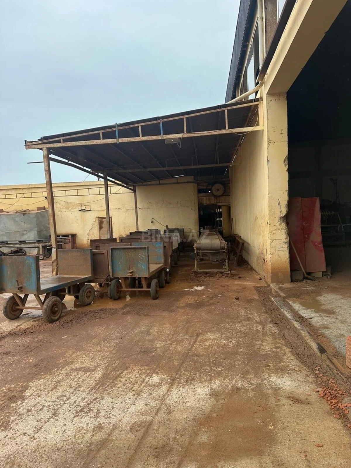 Satılır torpaq sahəsi 100 m²