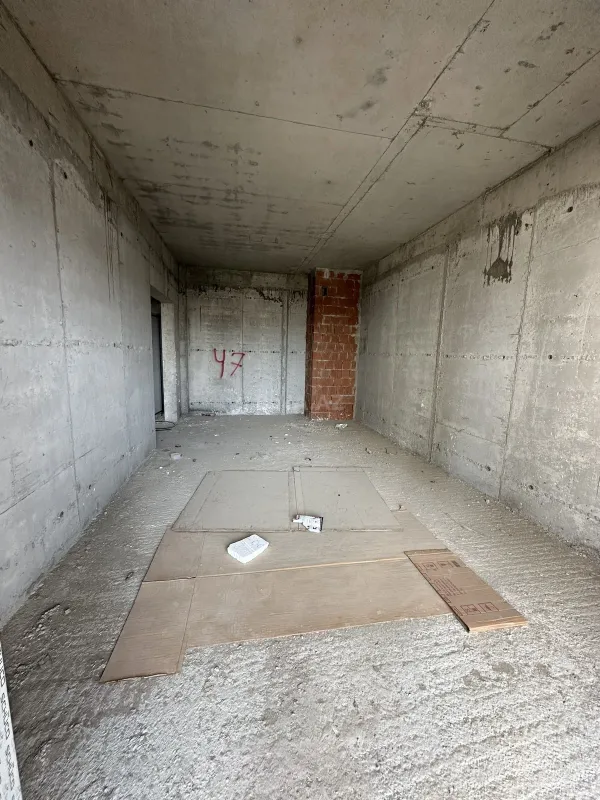 Satılır 2 otaqlı mənzil 73 m²