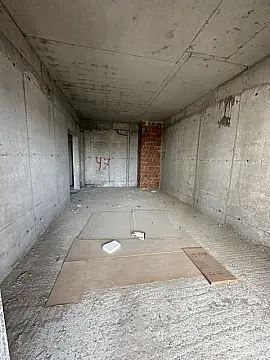 Satılır 2 otaqlı mənzil 73 m²