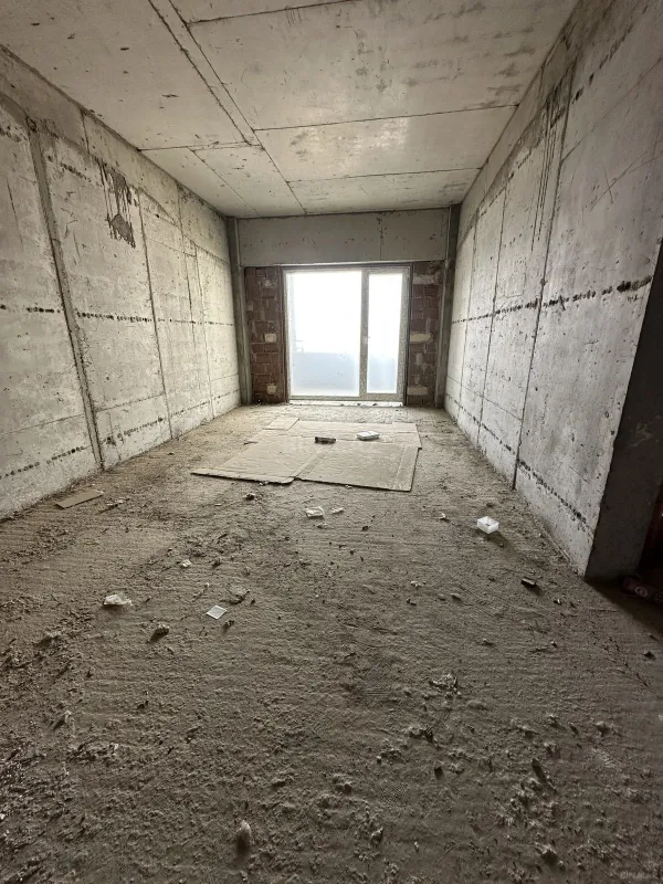 Satılır 2 otaqlı mənzil 73 m²