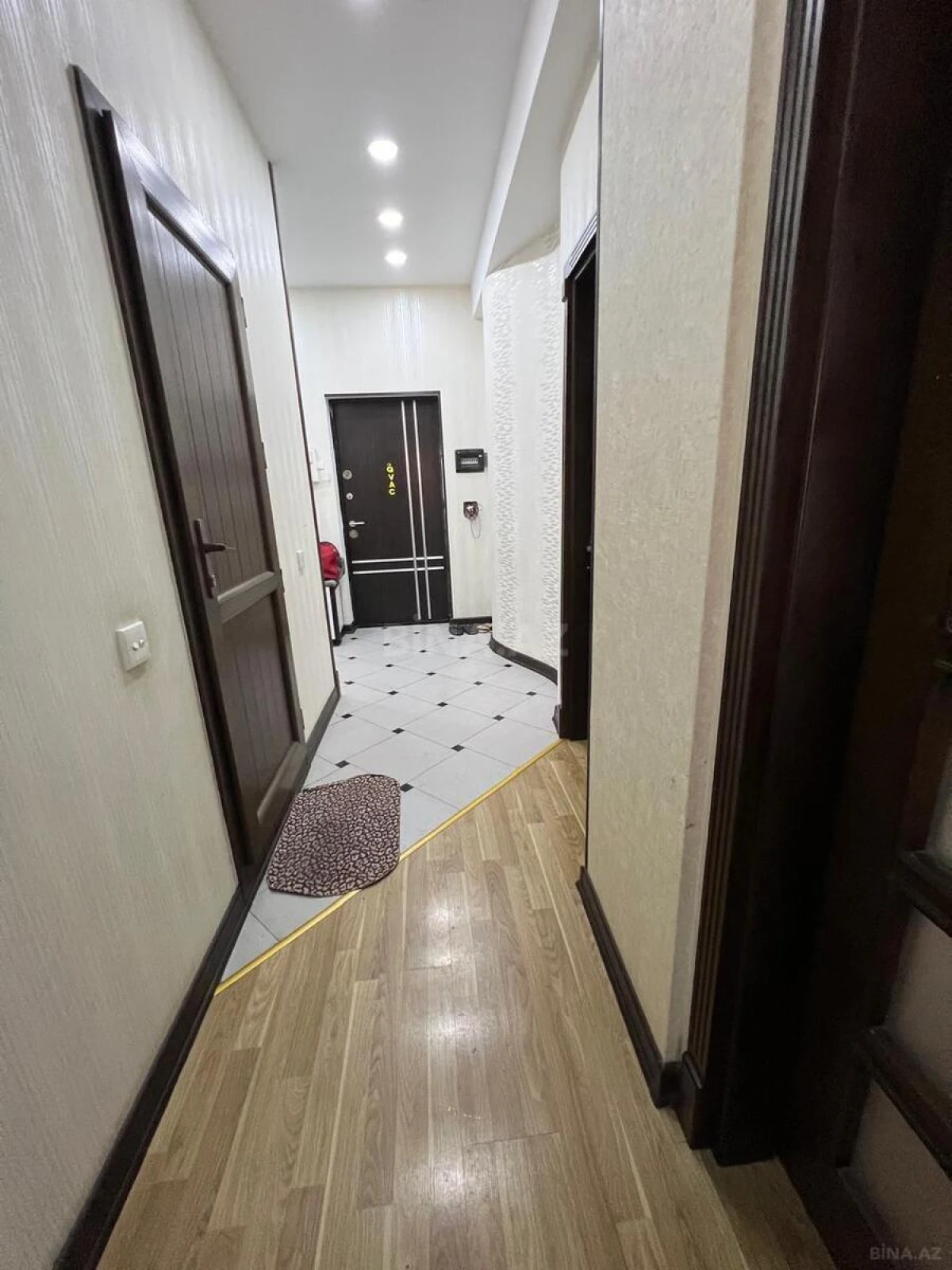 Kirayə verilir 2 otaqlı mənzil 66 m²