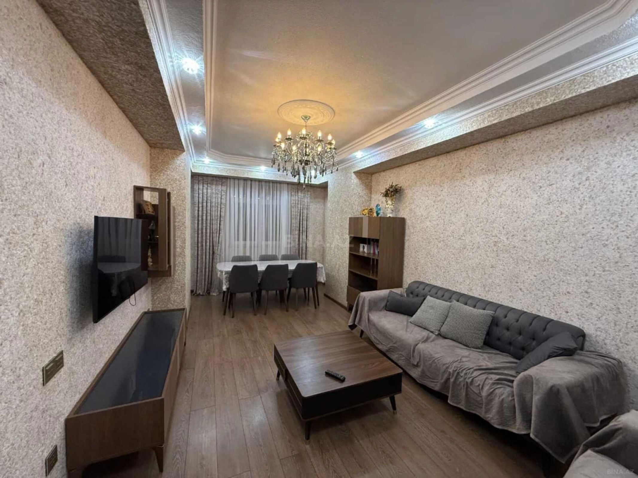 Satılır 2 otaqlı mənzil 88 m²