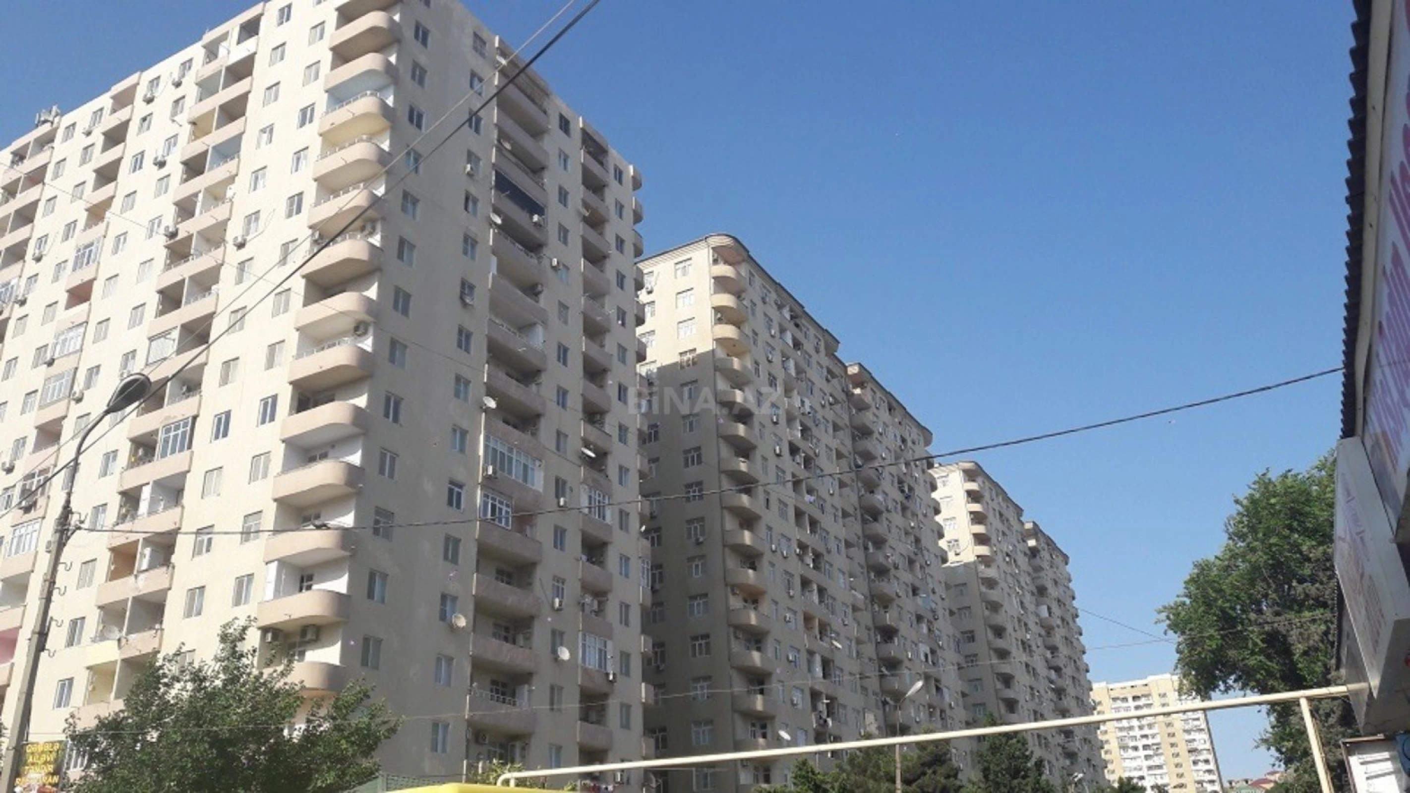 Satılır 2 otaqlı mənzil 88 m²