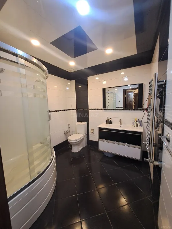 Satılır 4 otaqlı mənzil 119 m²