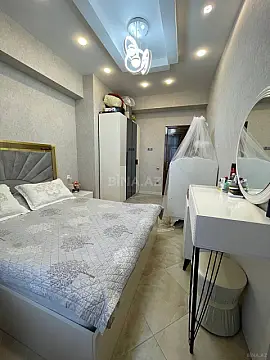 Satılır 4 otaqlı mənzil 119 m²