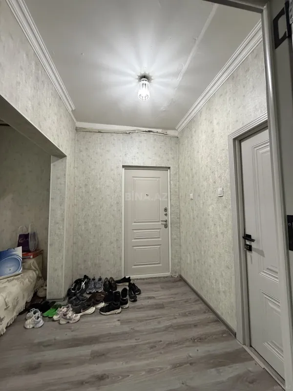 Satılır 4 otaqlı mənzil 95 m²