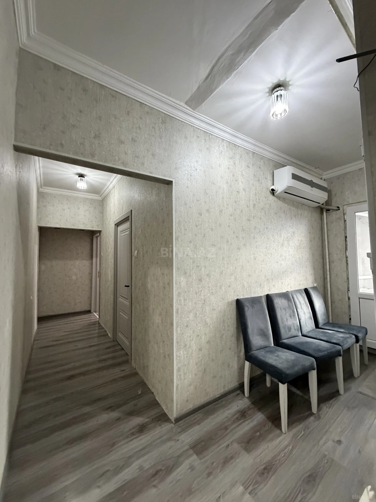 Satılır 4 otaqlı mənzil 95 m²
