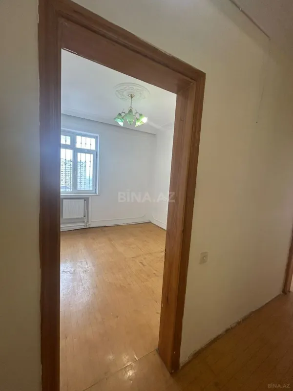 Satılır 3 otaqlı mənzil 95 m²