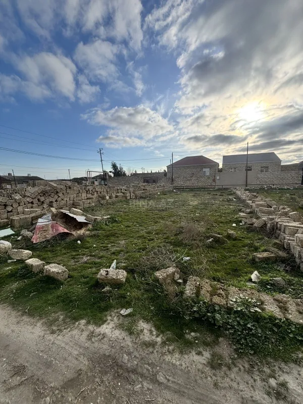 Satılır torpaq sahəsi 2 m²