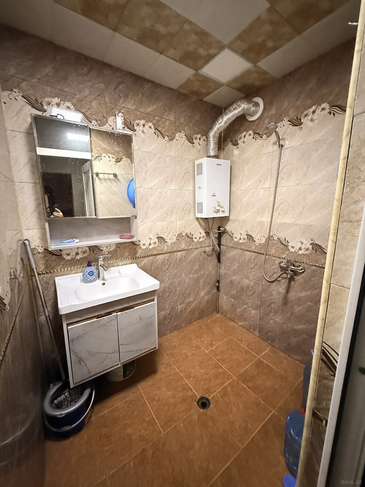 Satılır 3 otaqlı mənzil 64 m²