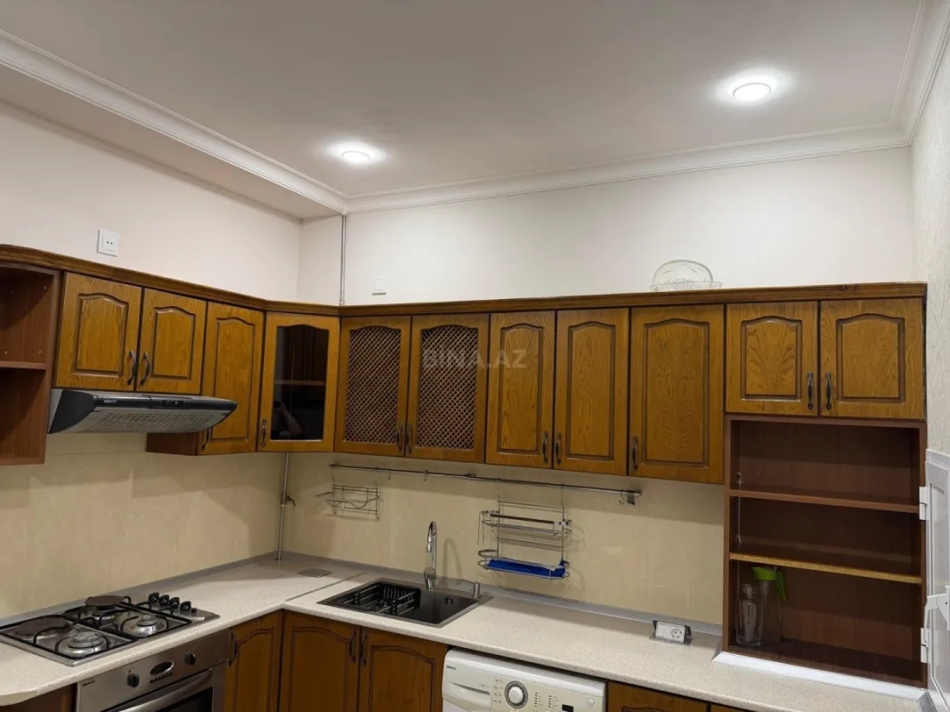 Satılır 2 otaqlı mənzil 77 m²