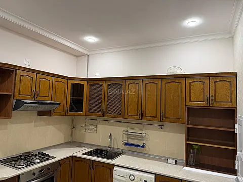Satılır 2 otaqlı mənzil 77 m²