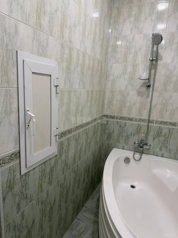 Satılır 2 otaqlı mənzil 77 m²
