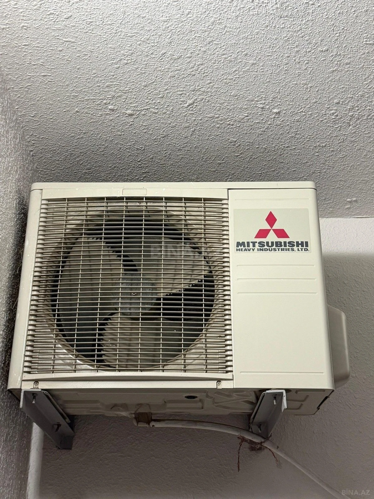 Satılır 2 otaqlı mənzil 77 m²