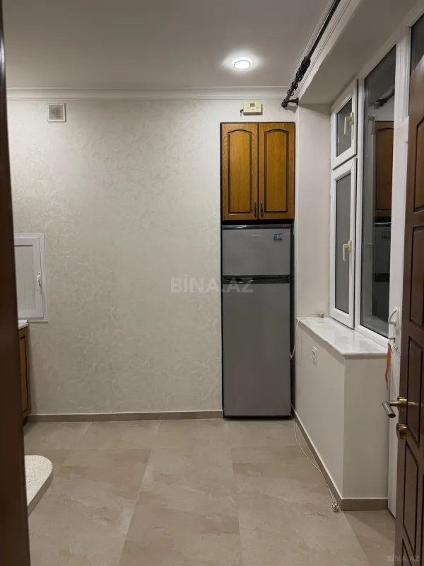 Satılır 2 otaqlı mənzil 77 m²