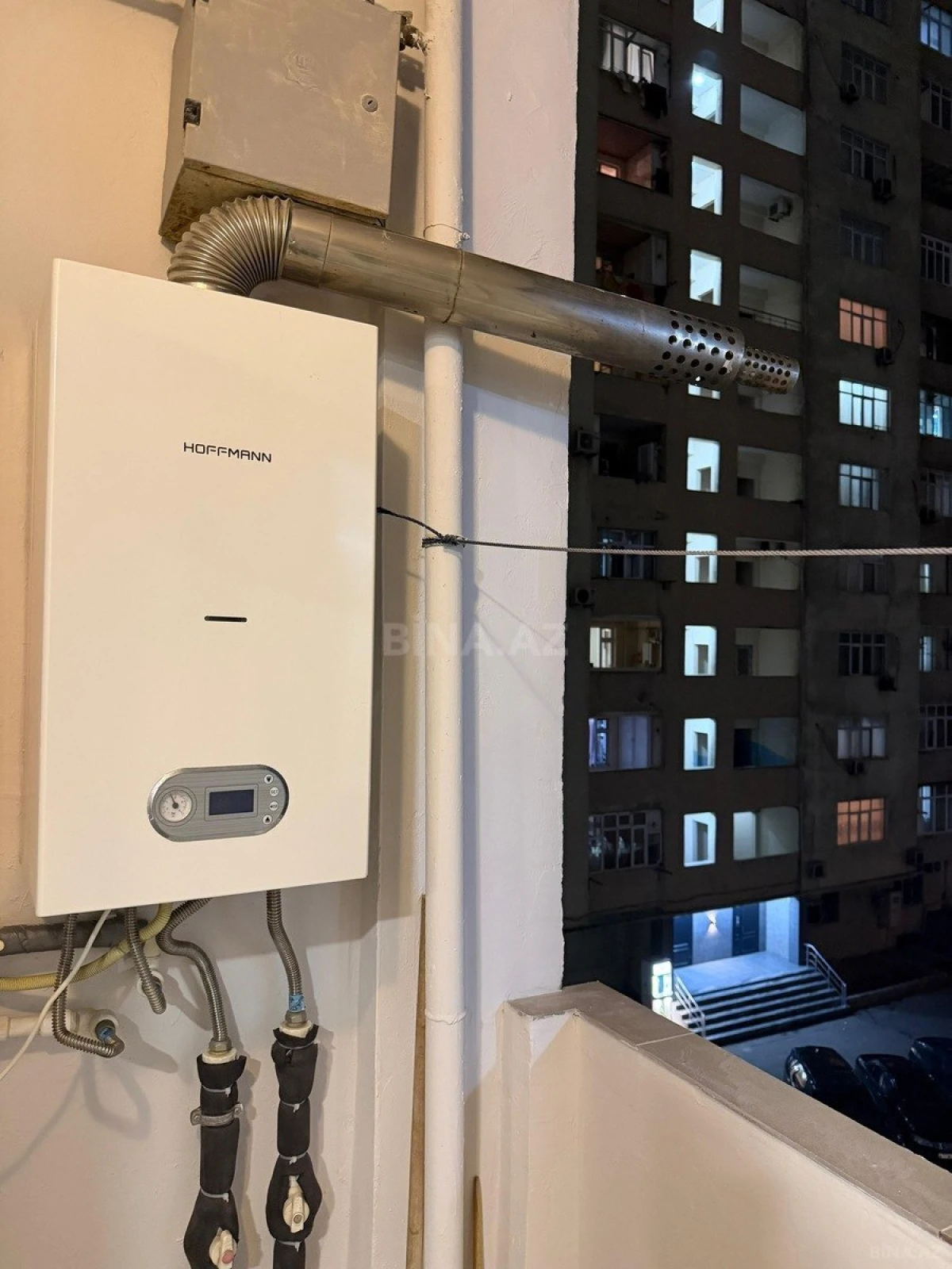 Satılır 2 otaqlı mənzil 77 m²