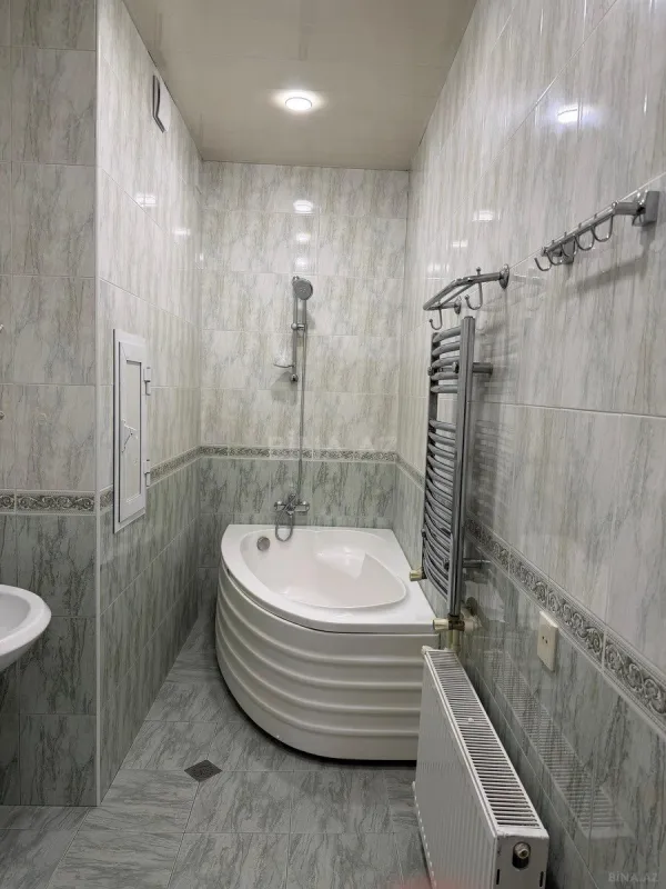Satılır 2 otaqlı mənzil 77 m²