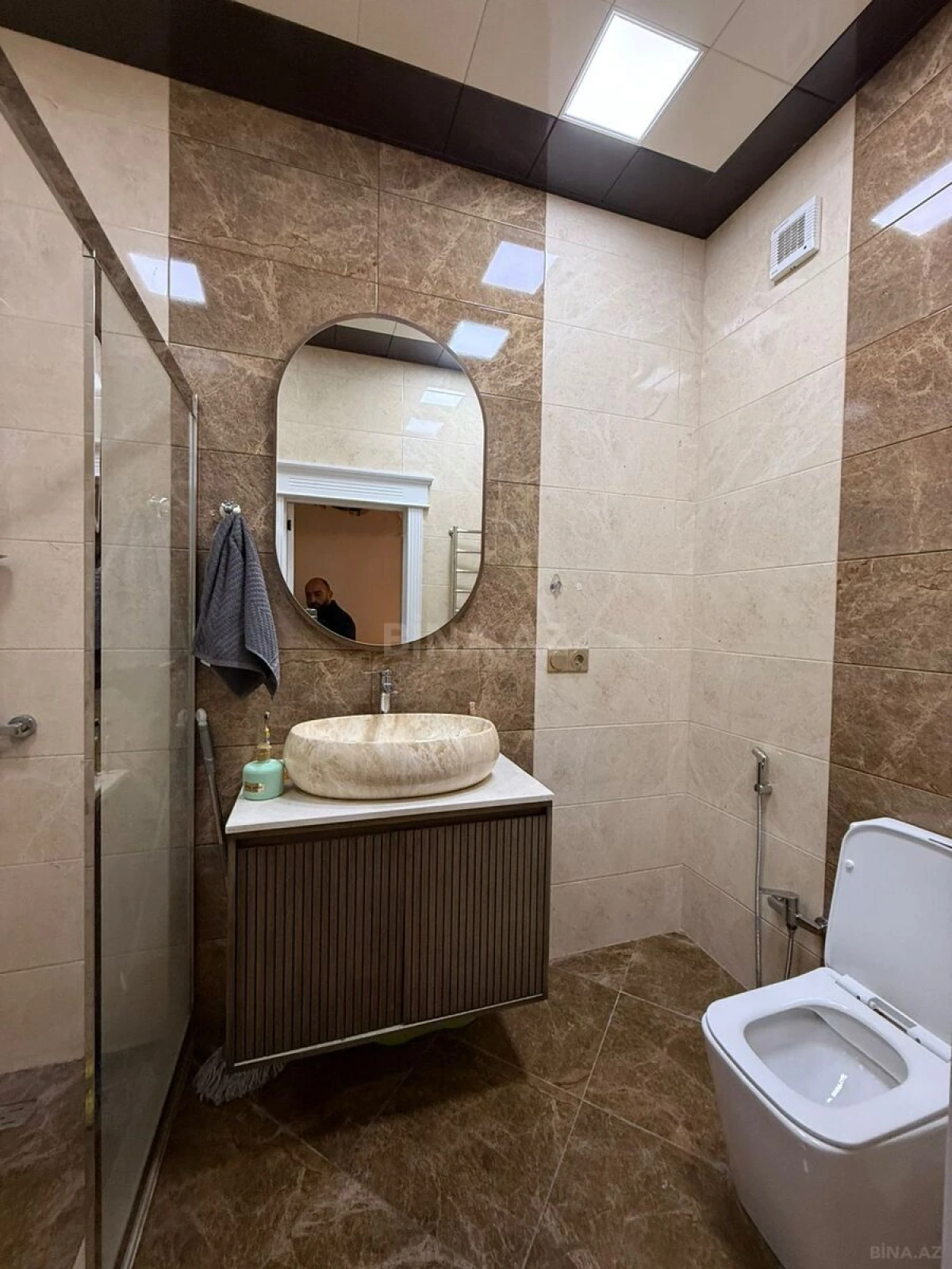 Satılır 2 otaqlı mənzil 117 m²
