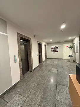 Satılır 2 otaqlı mənzil 117 m²