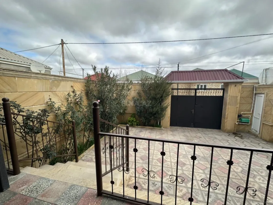 Satılır 3 otaqlı həyət evi 110 m²