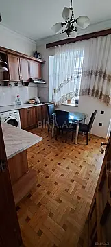 Kirayə verilir 3 otaqlı mənzil 110 m²