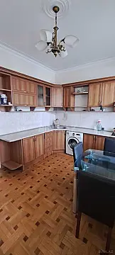 Kirayə verilir 3 otaqlı mənzil 110 m²