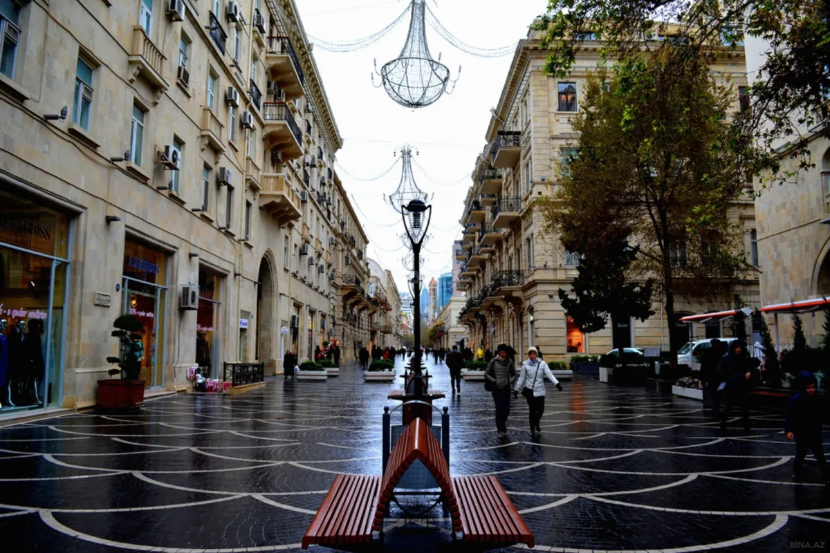 Satılır 3 otaqlı mənzil 140 m²