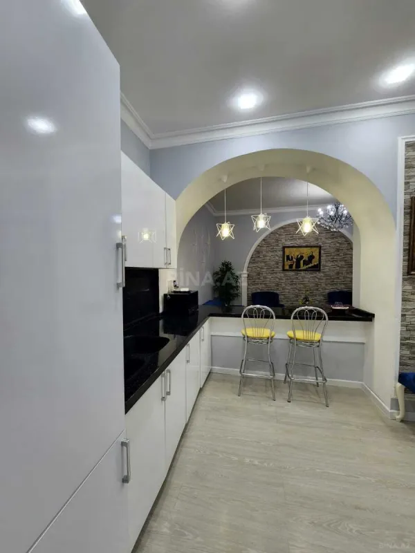 Kirayə verilir 2 otaqlı mənzil 70 m²