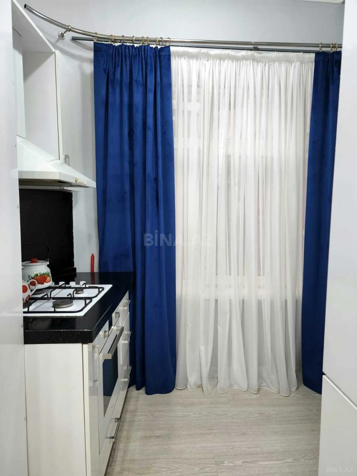 Kirayə verilir 2 otaqlı mənzil 70 m²