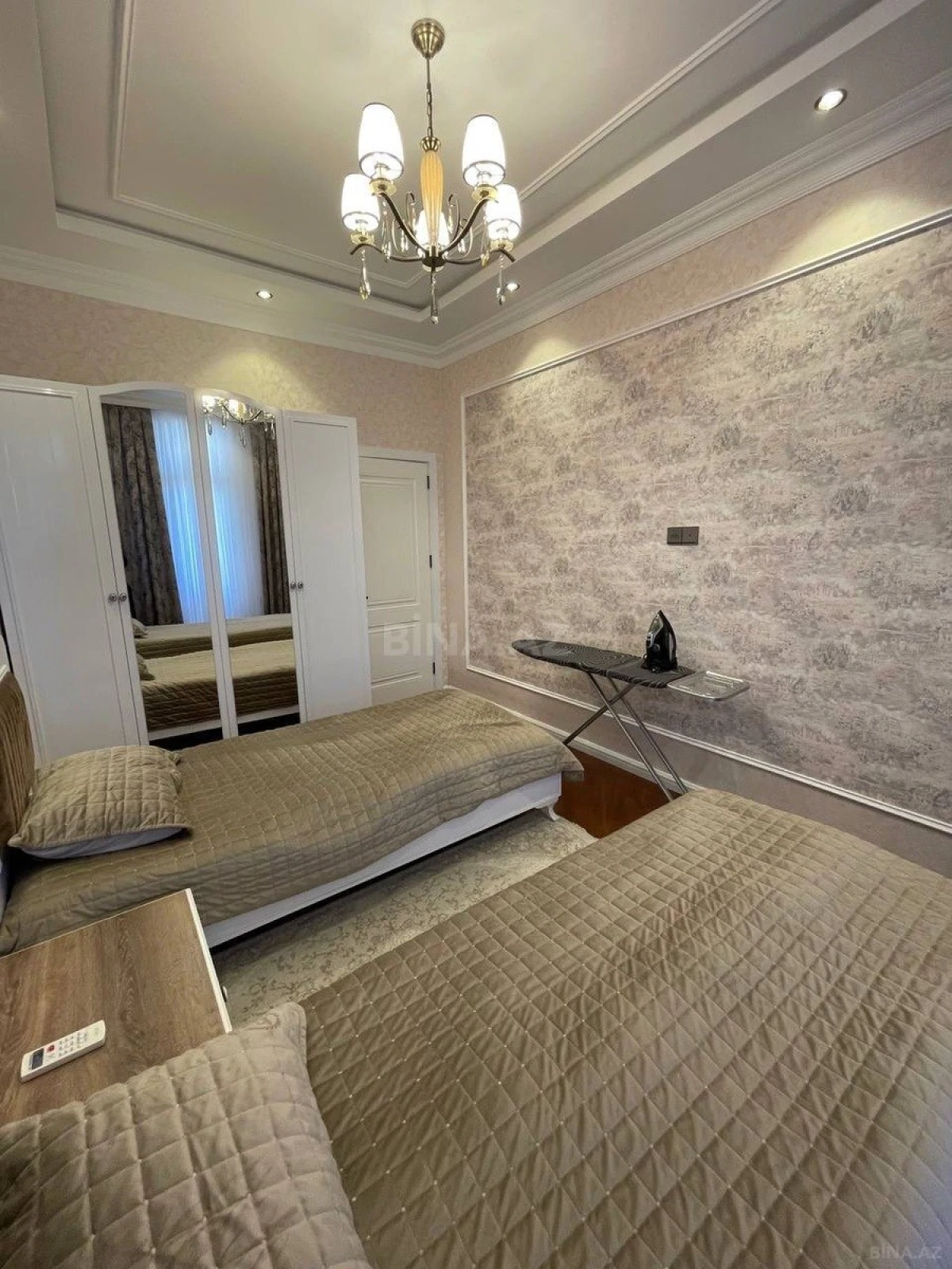 Satılır 3 otaqlı mənzil 120 m²