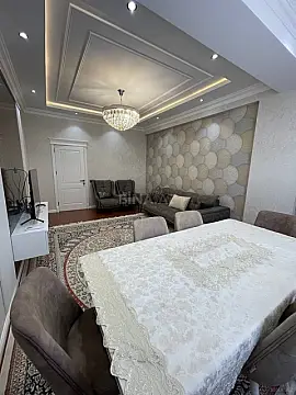 Satılır 3 otaqlı mənzil 120 m²