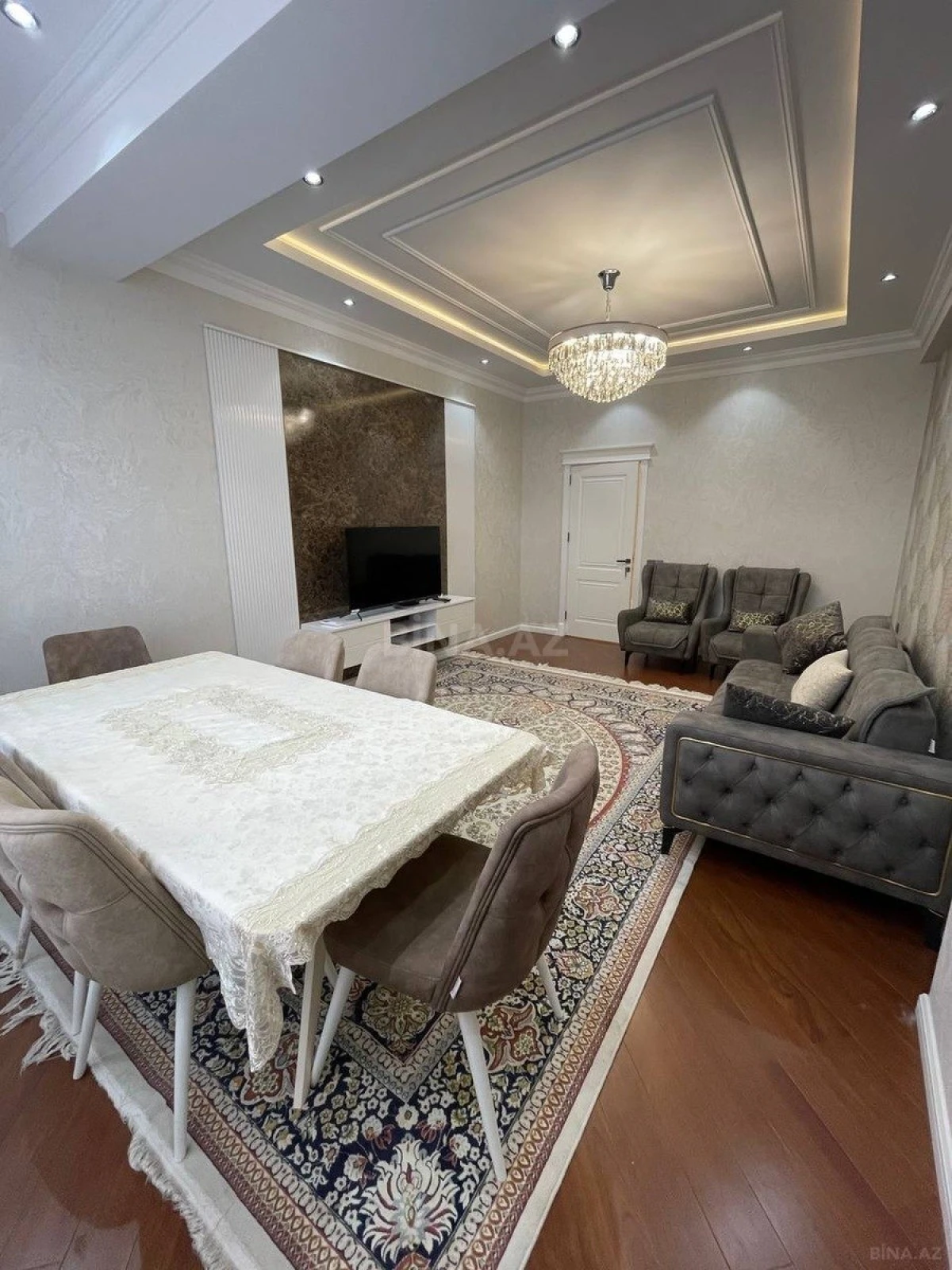 Satılır 3 otaqlı mənzil 120 m²