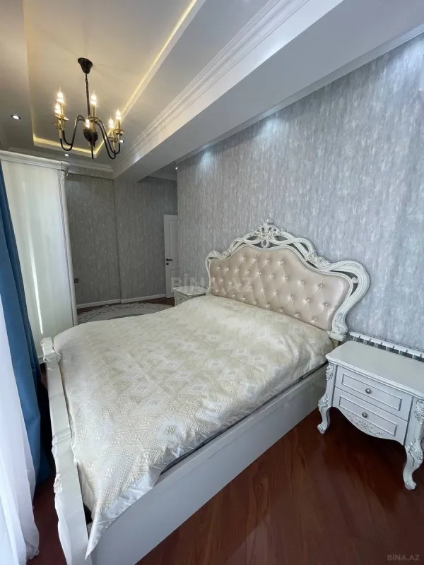 Satılır 3 otaqlı mənzil 120 m²