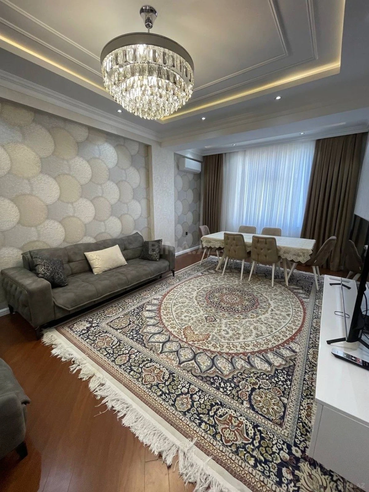 Satılır 3 otaqlı mənzil 120 m²