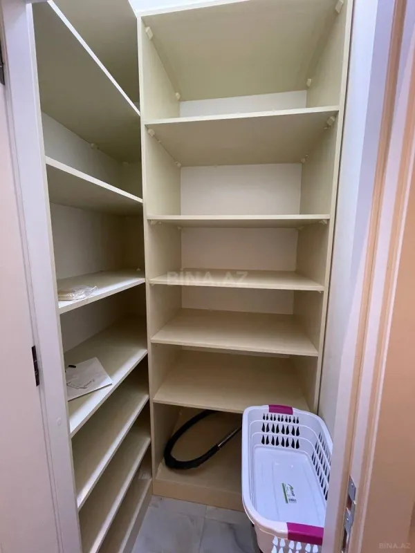 Satılır 3 otaqlı mənzil 120 m²